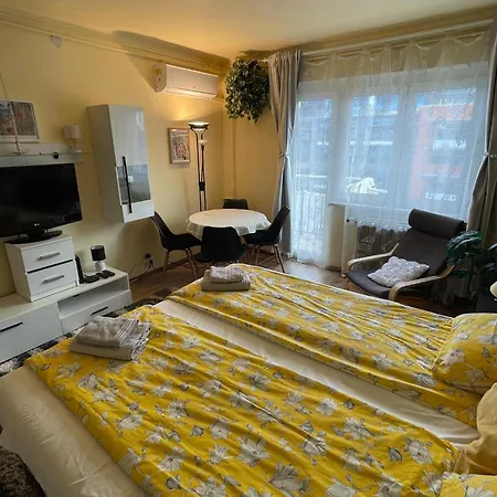 Vacyblue 1138 Vaci Ut 138b Budapest